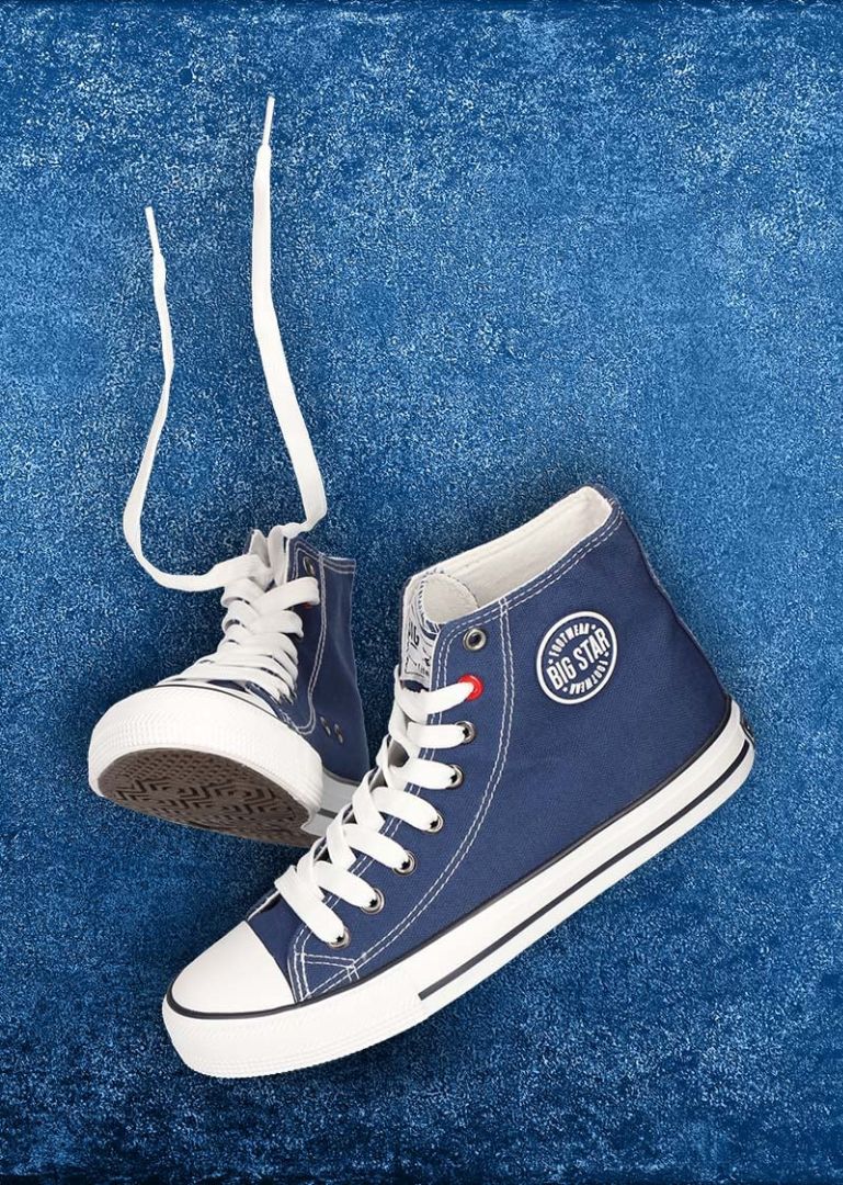 Blaue Schuhe - ein Stillleben-Foto